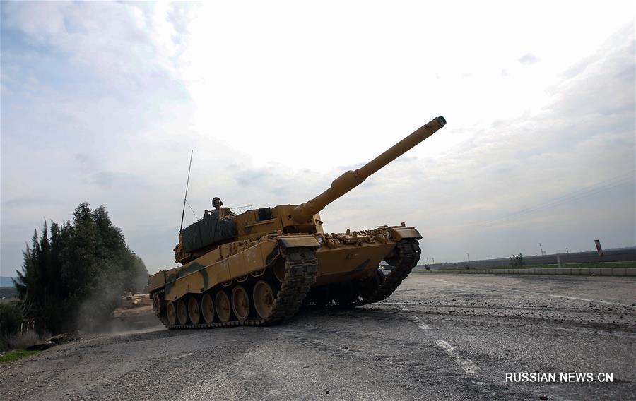 Турецкие войска в воскресенье в первой половине дня пересекли границу с Сирией и начали военную операцию в городе Африн на севере страны, объявил накануне премьер-министр Турции Бинали Йылдырым.
