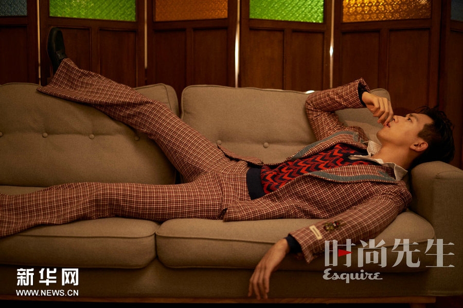 Актер Ли Сянь в модной фотосессии