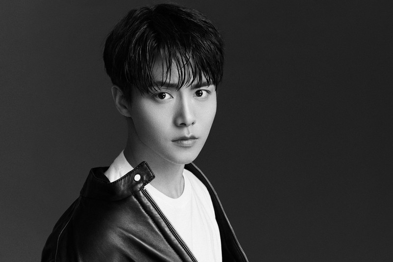 Очароваетельный актер Ма Тяньюй в черно-белых фото