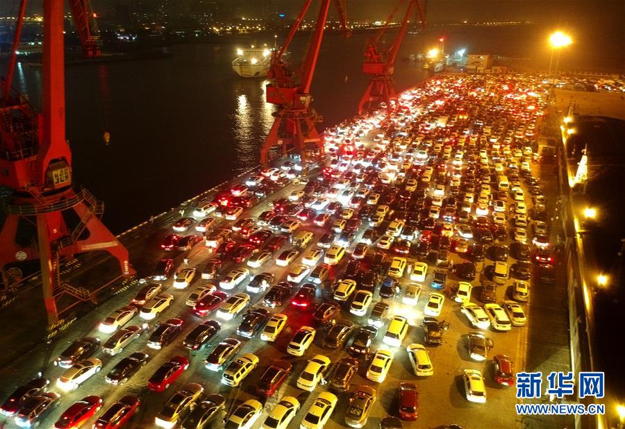 Навигация в проливе Цюнчжоу восстановлена, более 10 тыс автомобилей ждут переправы