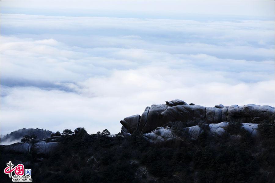 Завораживающее море облаков в горах Хуаншань