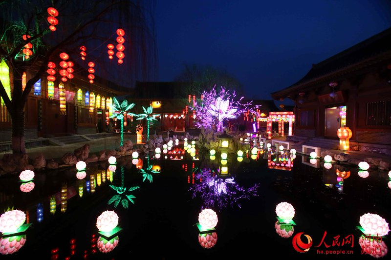 Фестиваль фонарей в городе Кайфэн, пров. Хэнань
