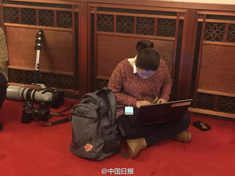 Корреспонденты на сессиях ВСНП и ВК НПКСК рассказывают миру о Китае
