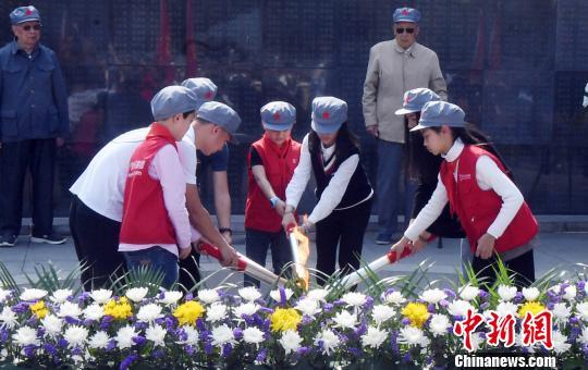 В Фучжоу организовано памятное мероприятие в преддверии праздника Цинмин