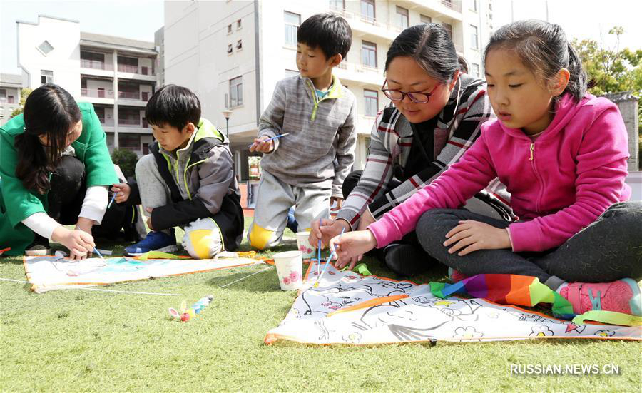 Жители Китая наслаждаются весной
