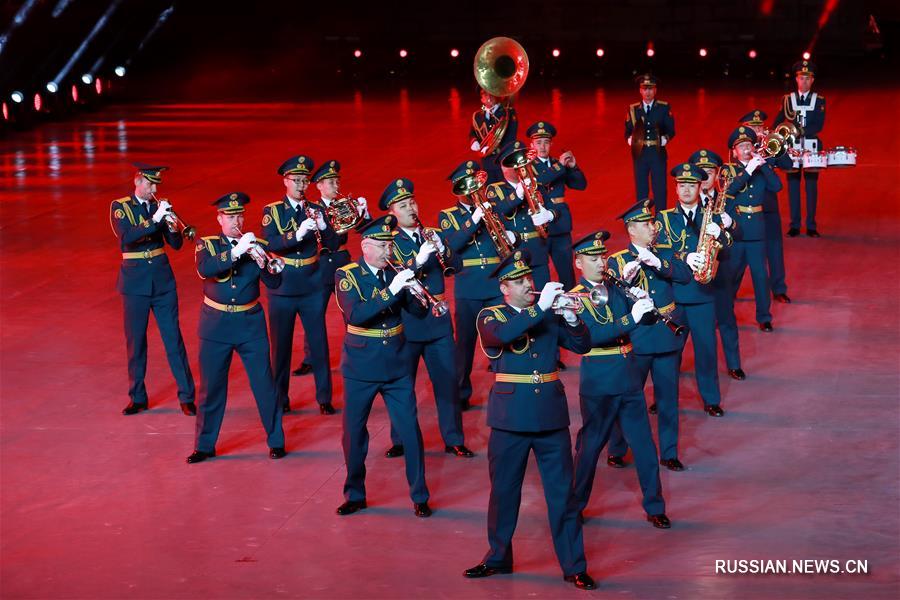 V Фестиваль военных оркестров стран Шанхайской организации сотрудничества /ШОС/ открылся в Пекине во вторник, 24 апреля.