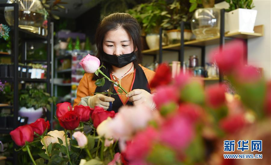 С приближением Дня матери в Китае все спешат заказать цветы