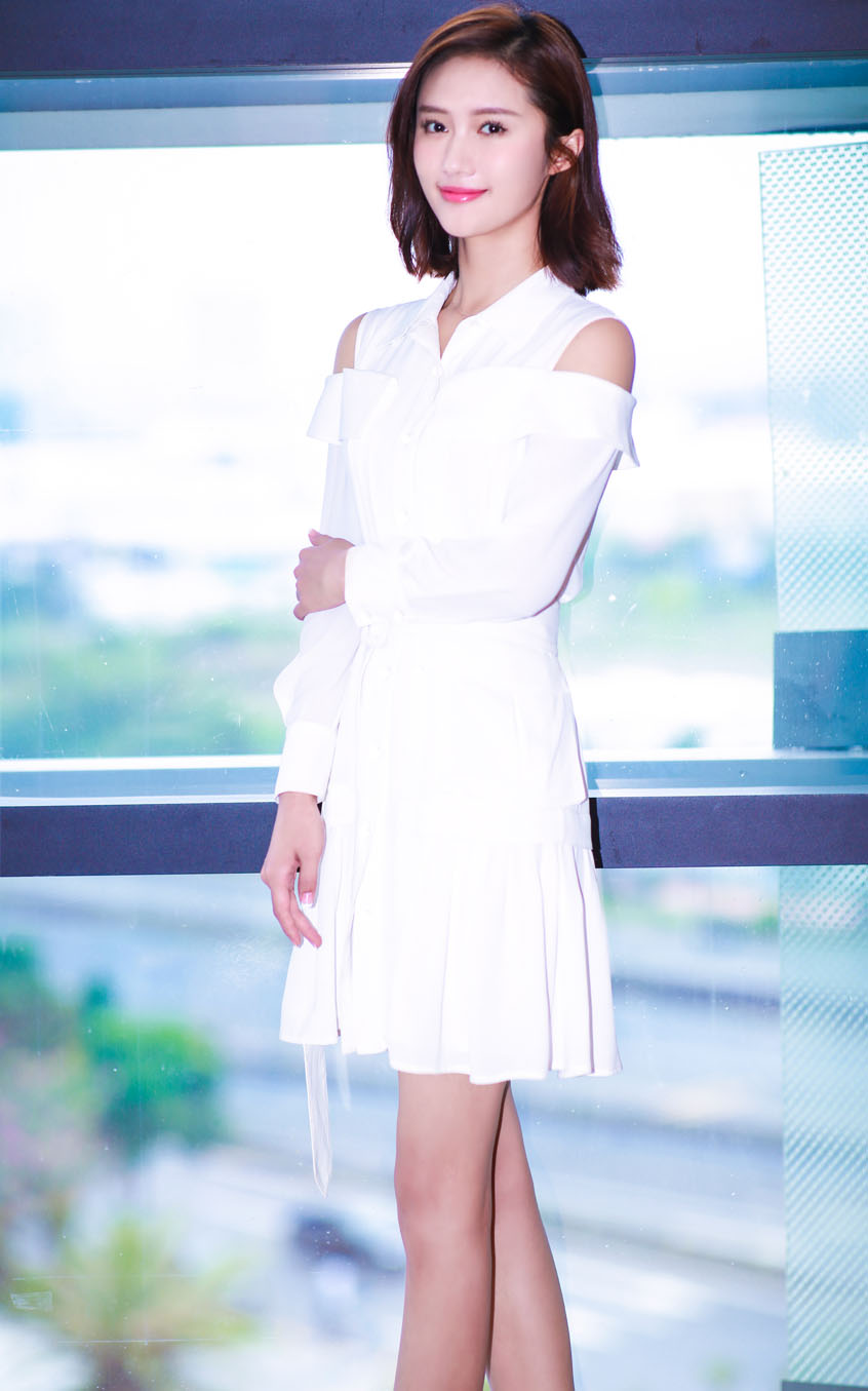 Красивая актриса Хань Юйно