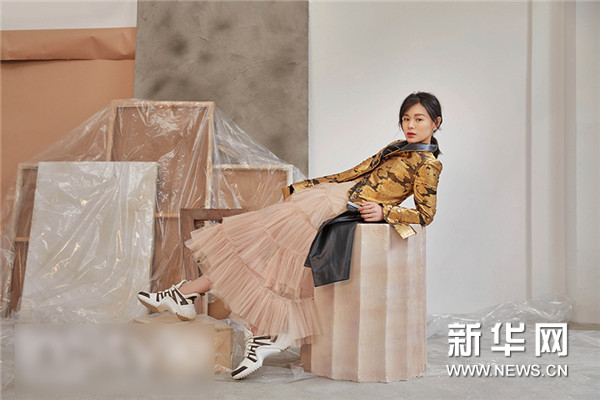 Миоли Ву попала на обложку нового журнала