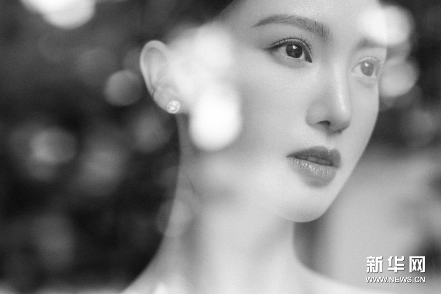 Новые фото красивой актрисы Цзинь Чэнь