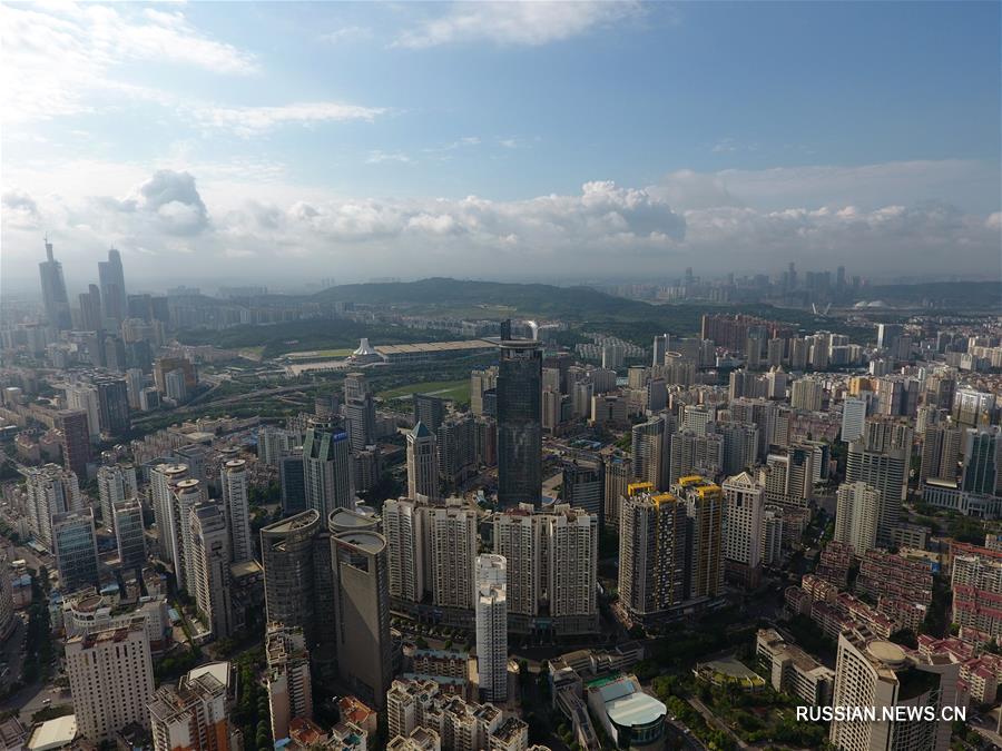 Уже несколько лет в Наньнине, административном центре Гуанси-Чжуанского автономного района /Южный Китай/, работает комплексная система видеоконтроля за устранением пылевого загрязнения. 