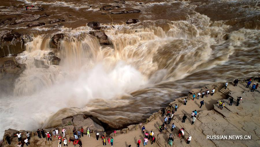 Аэрофотосъемка водопада Хукоу на реке Хуанхэ