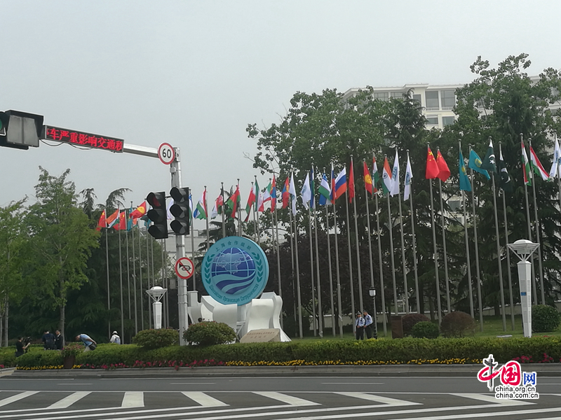 Город Циндао во всей красе ожидает открытия саммита ШОС