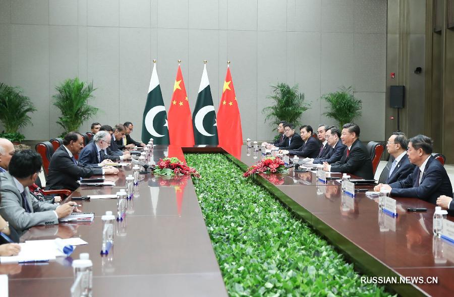 Встреча Си Цзиньпина с президентом Пакистана Мамнуном Хусейном