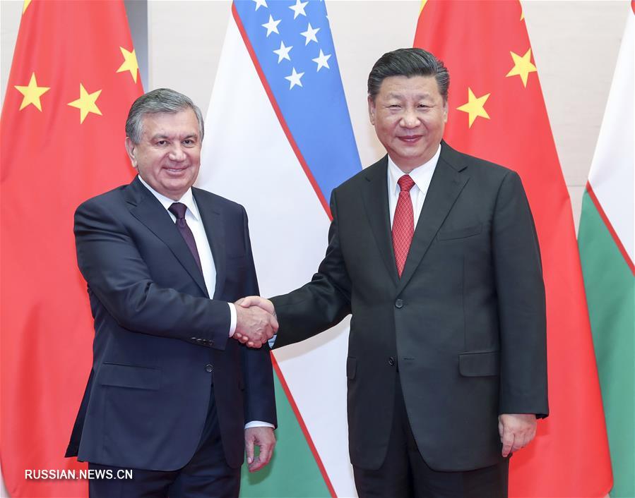 Встреча Си Цзиньпина с президентом Узбекистана Шавкатом Мирзиеевым