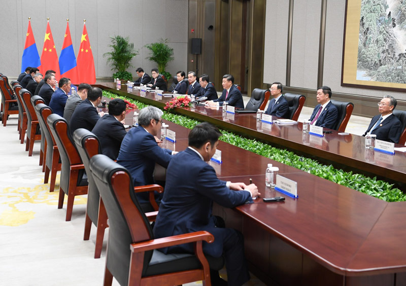 Си Цзиньпин: развитие китайско-монгольских отношений отвечает коренным интересам народов двух стран