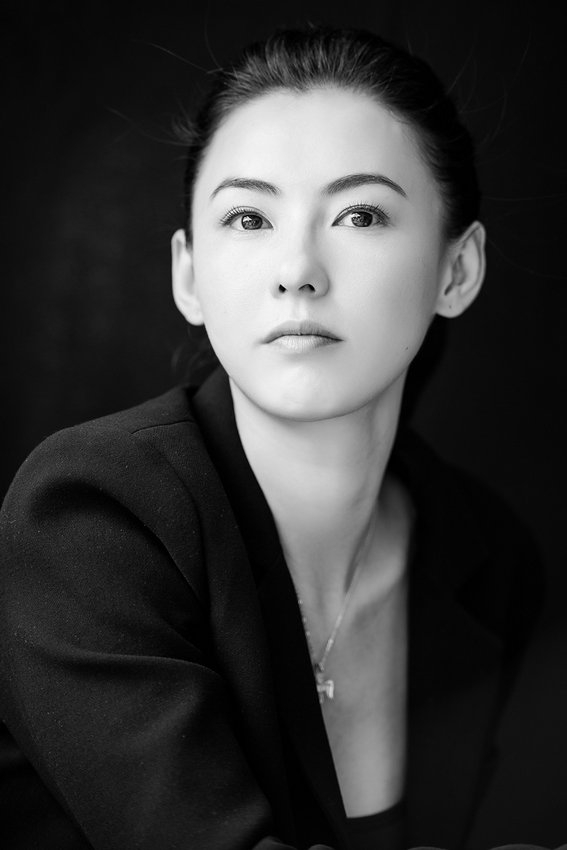 Черно-белые фотографии сянганской актрисы Сесилии Чун