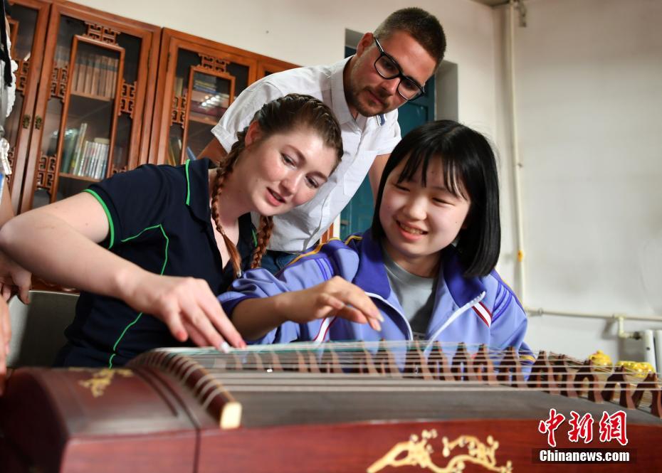Студенты из Австралии приобщились к традиционной китайской культуре