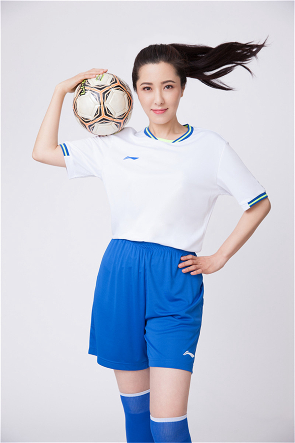 Спортивные фотографии актрисы Цзэн Ли