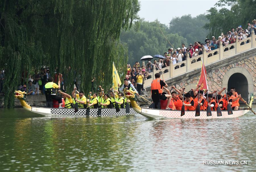 18 июня в Китае отмечается традиционный праздник Дуаньу. По всей стране проходят разнообразные фольклорные акции и мероприятия. 