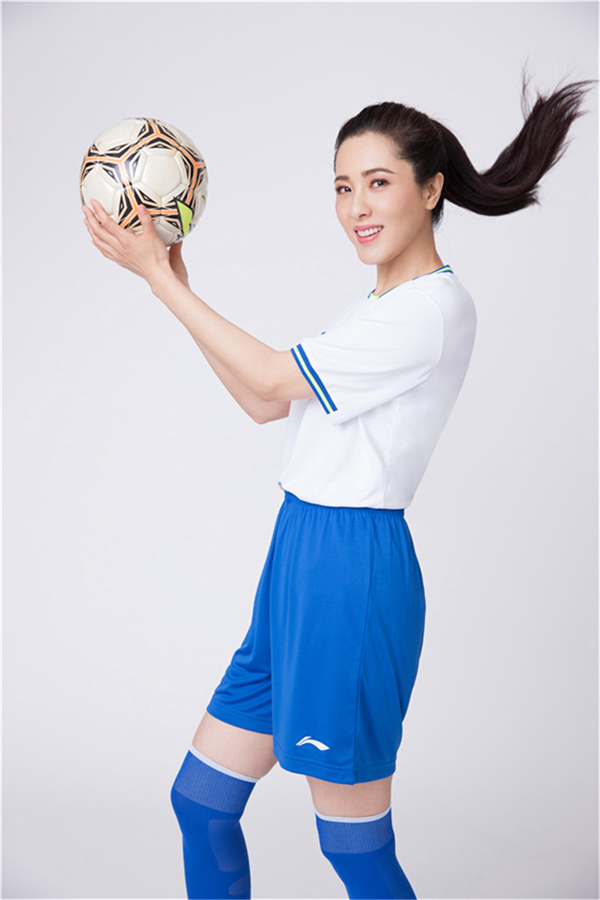 Спортивные фотографии актрисы Цзэн Ли