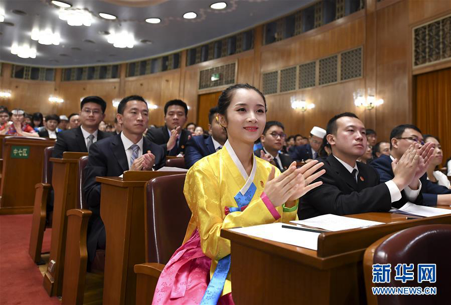 В Пекине открылся 18-й всекитайский съезд Коммунистического Союза Молодежи Китая