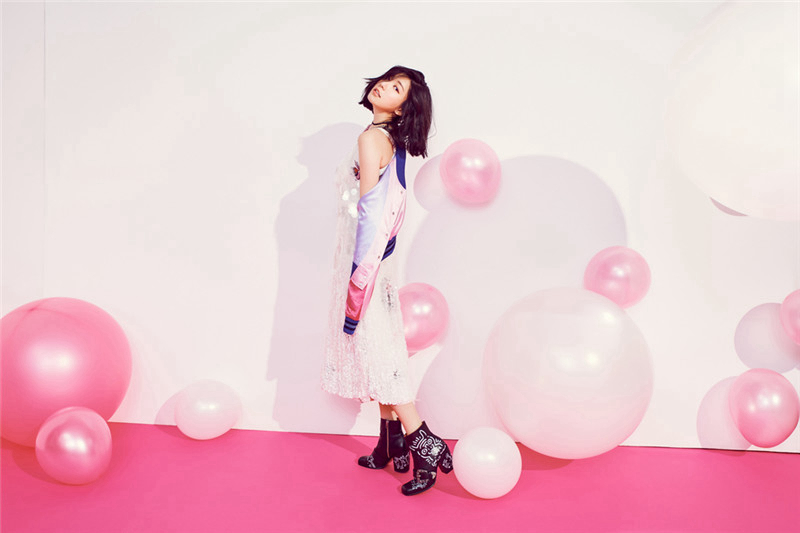 Сладкая тайваньская красотка Го Сюефу