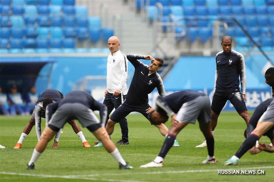  Сборная Франции сегодня в Санкт-Петербурге провела тренировку, готовясь к предстоящему полуфинальному матчу со сборной Бельгии в рамках чемпионата мира по футболу 2018 года. 