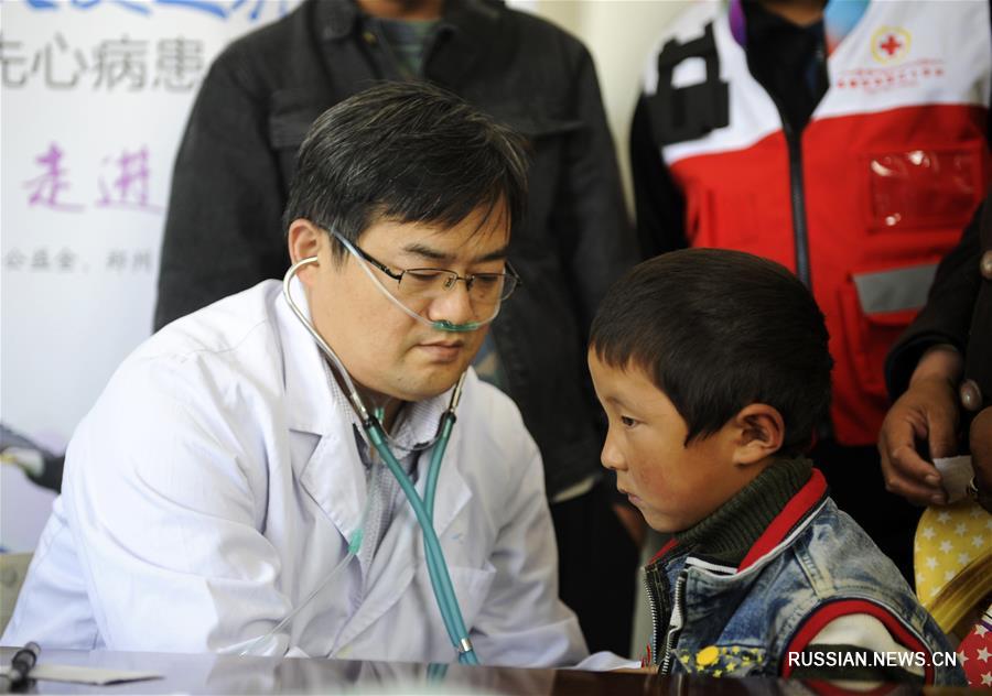 Вчера официально стартовала акция "Дорога ангелов" по обследованию детей с врожденным пороком сердца из малоимущих семей в Тибетском автономном районе.
