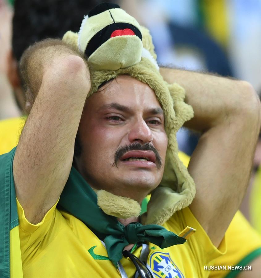 Чемпионат мира по футболу 2018 года подходит к концу. Ситуация на футбольных полях меняется с калейдоскопической быстротой и вызывает бурю эмоций в сердцах болельщиков.