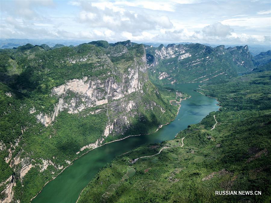 Прекрасные пейзажи ущелья реки Бэйпаньцзян в провинции Гуйчжоу