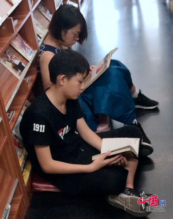 Общественные библиотеки пользуются большой популярностью среди детей в период летних каникул