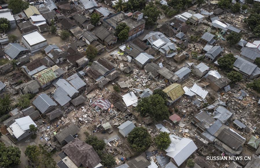 Число погибших в результате землетрясения магнитудой 7,0, произошедшего 5 августа на острове Ломбок в Индонезии, возросло до 131 человека, еще 1477 серьезно пострадали. 