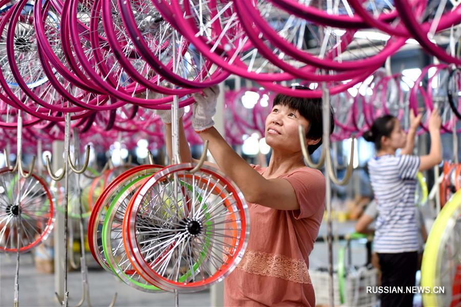 Ежегодно выпускается 25 млн штук различных детских велосипедов, которые продаются в 30 странах и районах мира, товарооборот достигает 8 млрд юаней. 