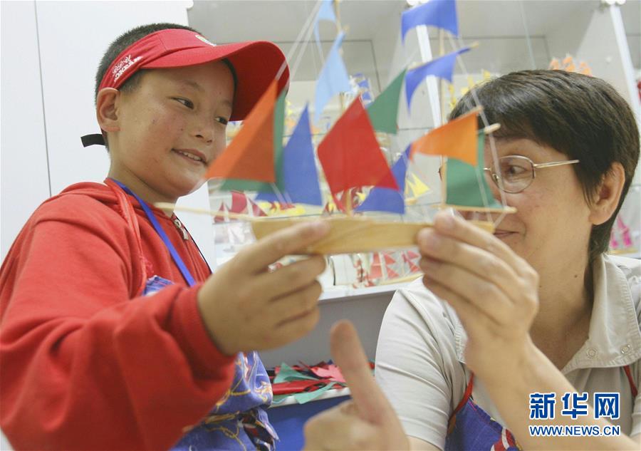 Вырасти в океане любви – десятилетие со дня приема детей из района землетрясения Вэньчуаня во Всероссийском детском центре «Океан»