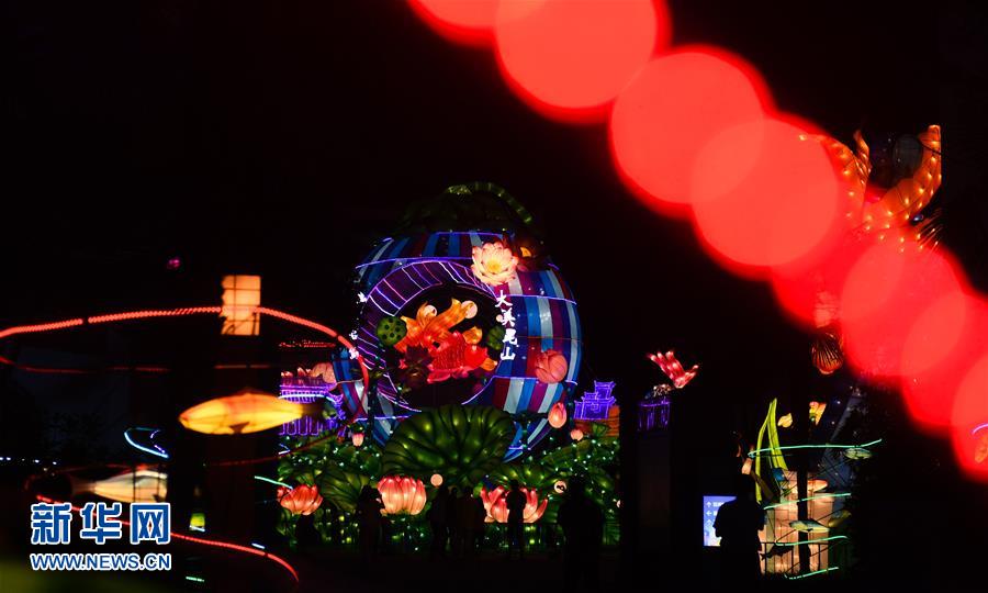 В Куньшане открылся осенний фестиваль фонарей двух берегов Тайваньского пролива - 2018