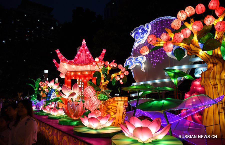Фестиваль цветных фонариков в Гуанчжоу
