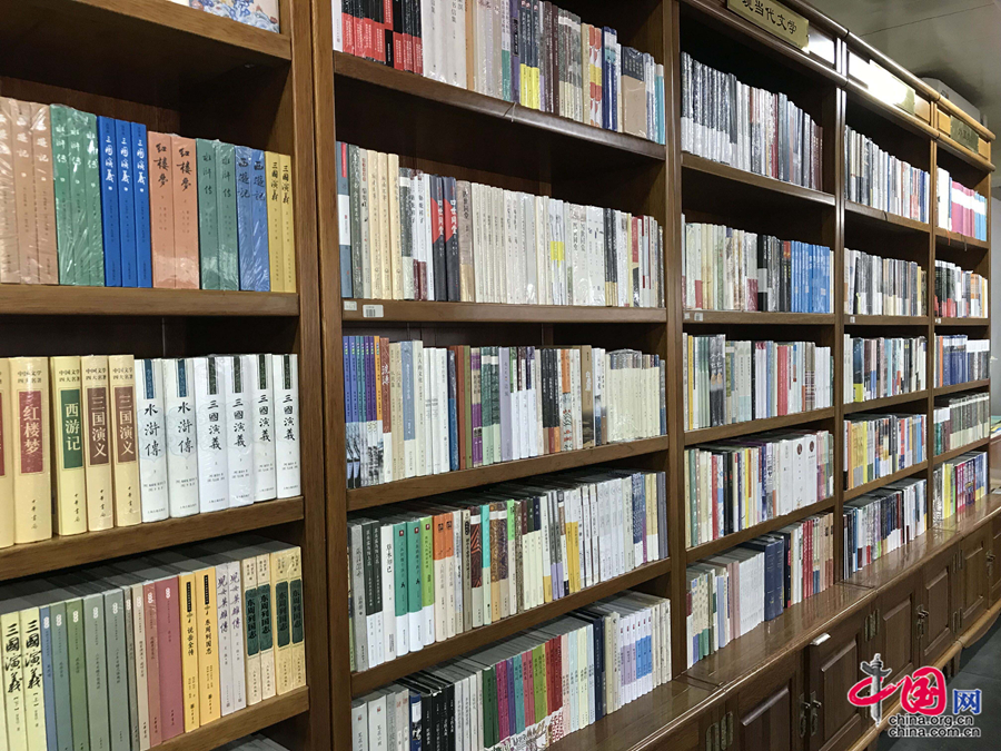 Хорошее место для проведения отпуска в честь Дня образования КНР: почувствовать очарование Китая в книжном магазине Яньчилоу
