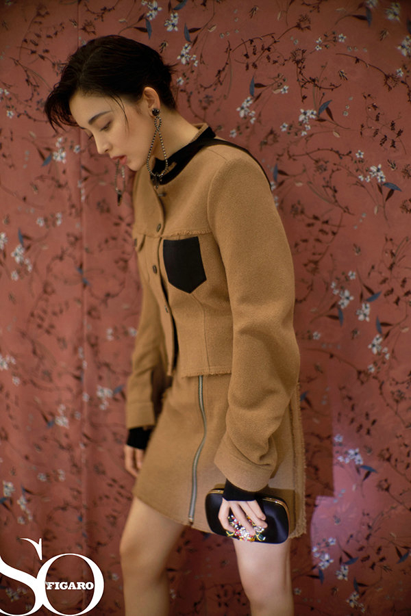 Популярная звезда Гули Начжа украсила обложку модного журнала