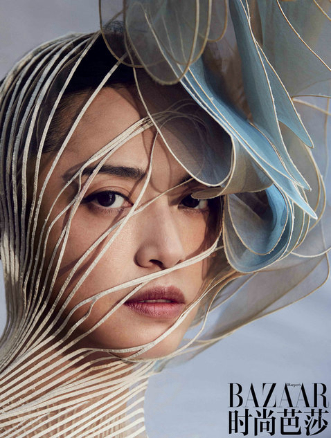 Актриса Яо Чэнь украсила обложку модного журнала