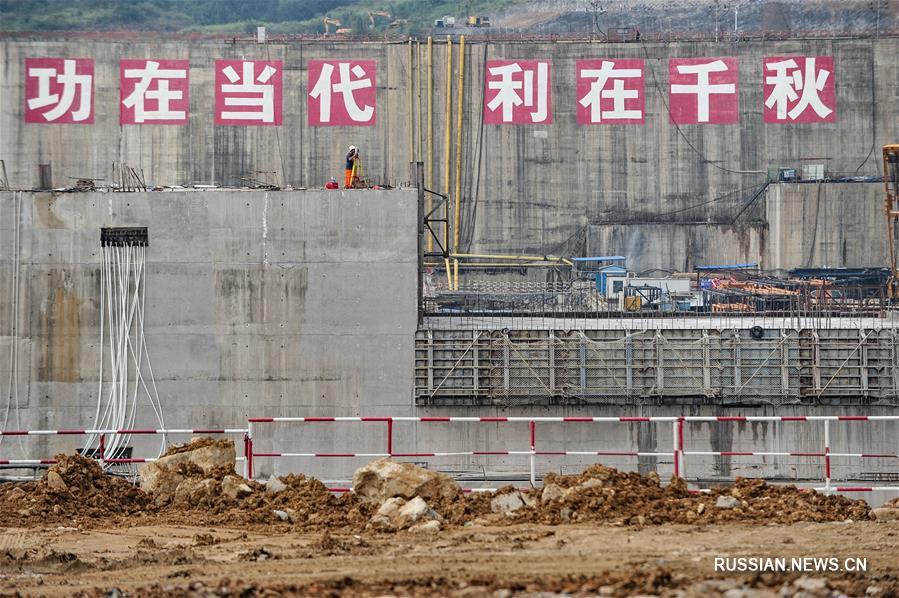 Строящаяся ГЭС Датэнся в Гуанси
