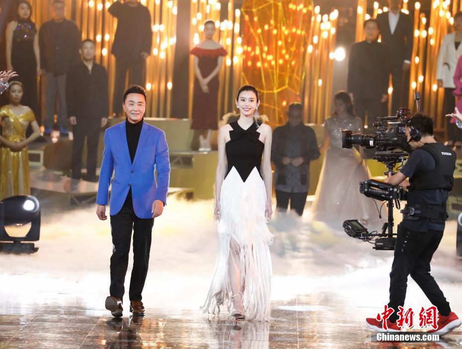 12-й китайский телефестиваль «Золотой орел» - Дили Жэба и Ли Ифэн стали самыми популярными
