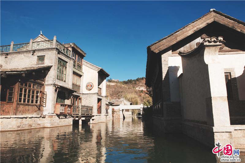 Красивый городок Губэй под Великой китайской стеной 