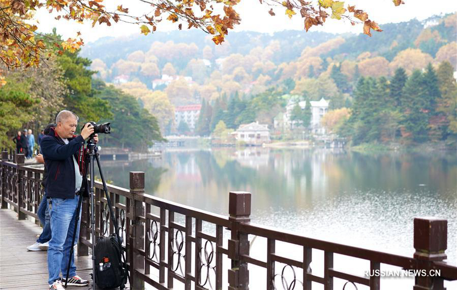 Осенние пейзажи в окрестностях горы Лушань
