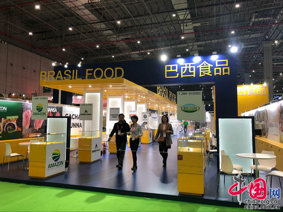 Прогулка по супермаркету глобальных товаров и кухням мира на Первом китайском импортном ЭКСПО – эксклюзивное посещение павильона пищевых продуктов