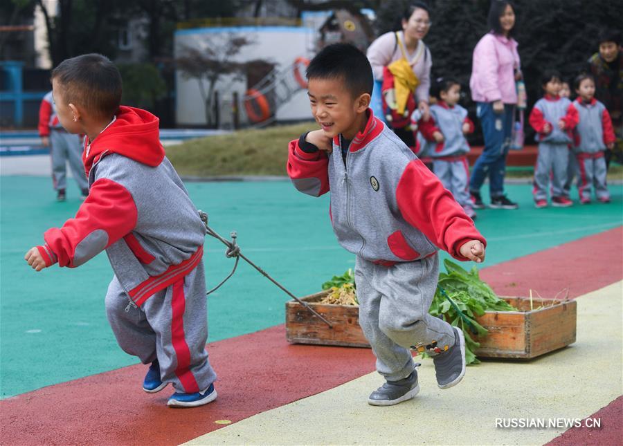Игры дошкольников в уезде Чансин провинции Чжэцзян