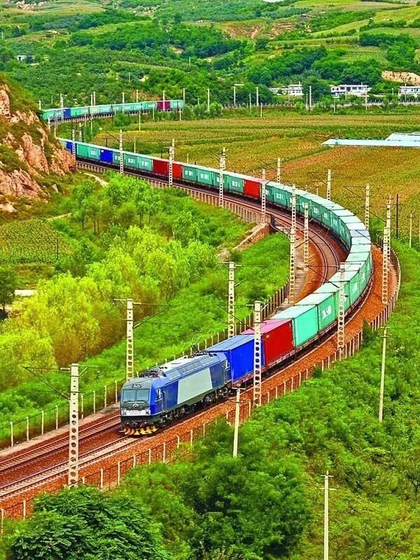 Чэнду занял лидирующее место в стране по числу отправлений поездов в рамках грузоперевозок "Китай-Европа"