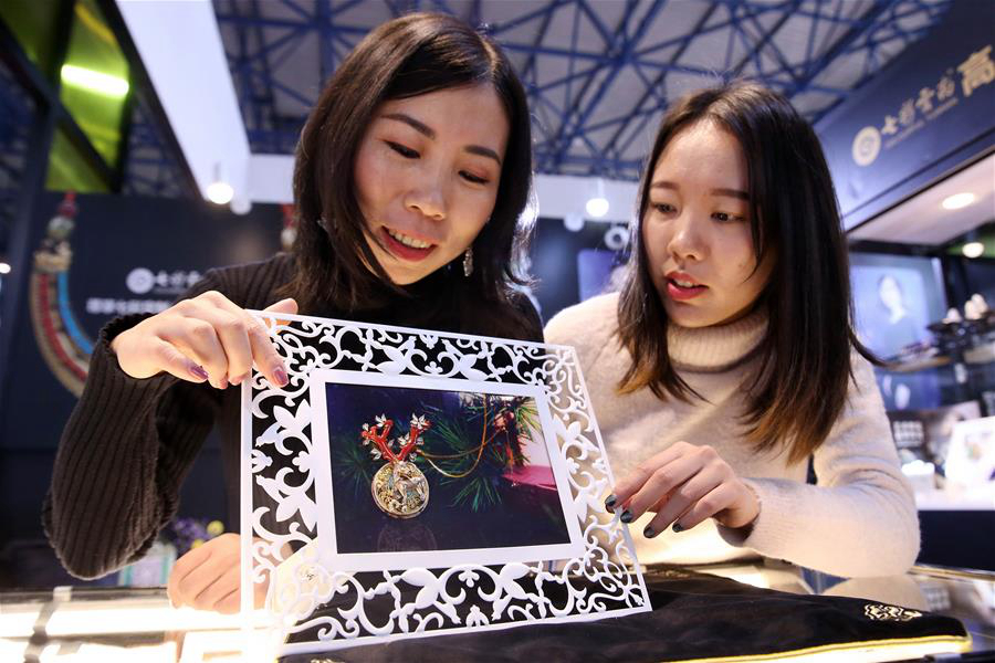 В Пекине продолжается Китайская международная ювелирная выставка-2018
