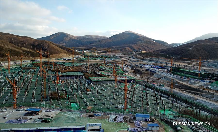 В соревновательной зоне Чжанцзякоу /провинция Хэбэй, Северный Китай/ зимних Олимпийских игр 2022 года на данный момент началось возведение 65 из 76 объектов, старт строительства остальных 11 запланирован на будущий год. 
