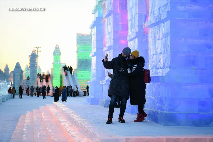 В Харбине открылся 35-й Международный фестиваль льда и снега